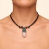 Collar Artesanal con Cuarzo Pulido y Detalles Étnicos
