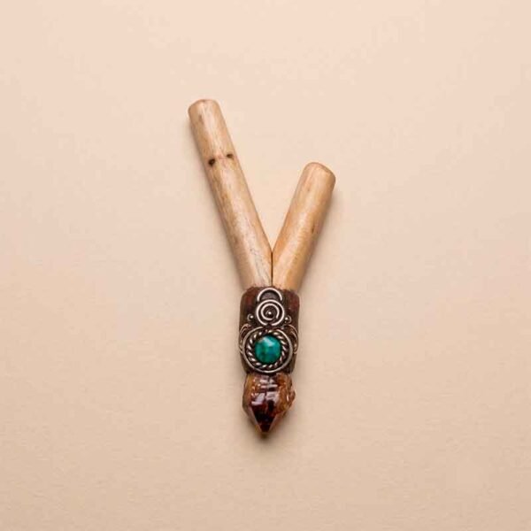 Kuripe de Palo Santo, Piedra con Cuarzo