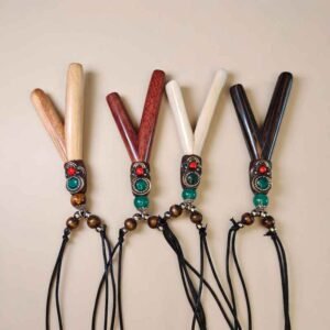 Kuripe de Collar: Arte en Madera de Chonta, Palo Santo y Hueso