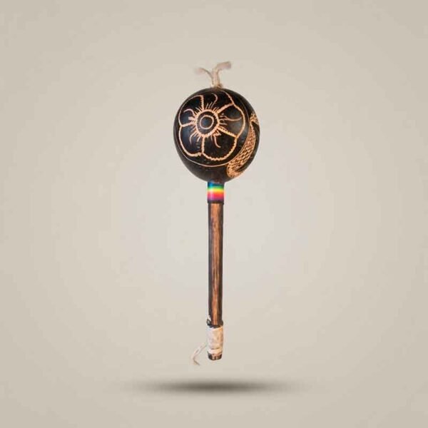 Maraca Ceremonial de Totumo con Grabados de Ayahuasca