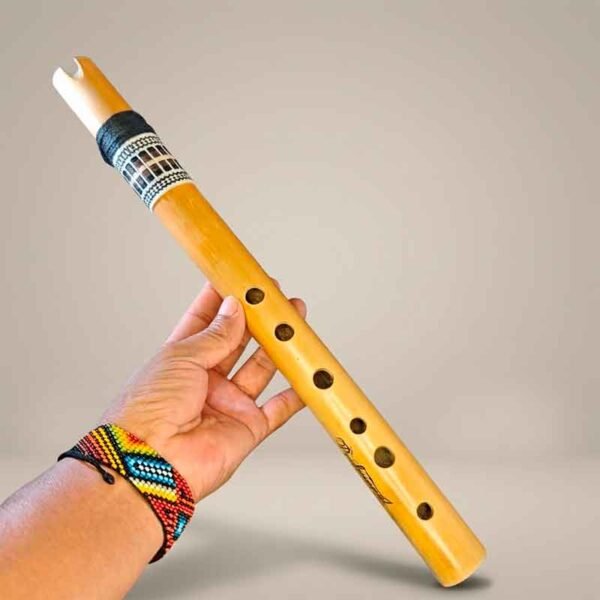Flauta Quena Andina de Bambú con Detalle Tejido – Instrumento Musical Artesanal