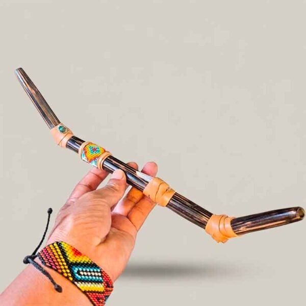 Tepy de Madera con Tejido en Mostacilla