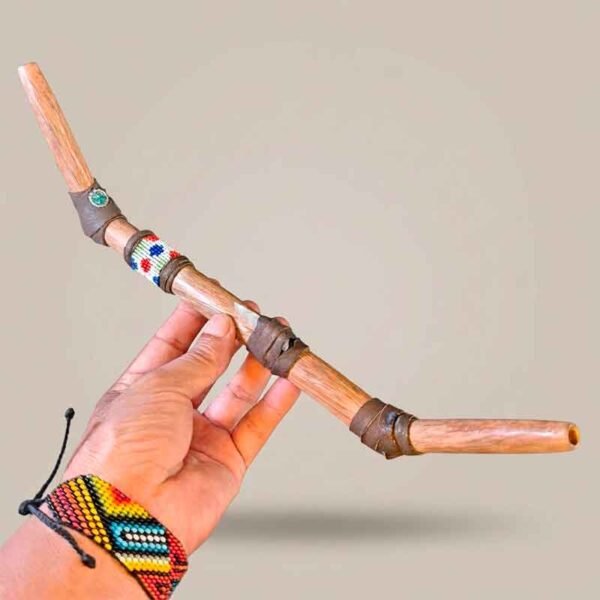 Tepy de Madera con Tejido en Mostacilla
