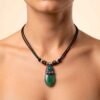 Collar Artesanal con Cuarzo Pulido y Detalles Étnicos