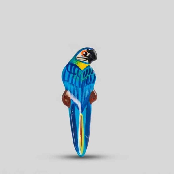 Imanes de Madera Pintados a Mano con Loros Amazónicos - Artesanía del Amazonas