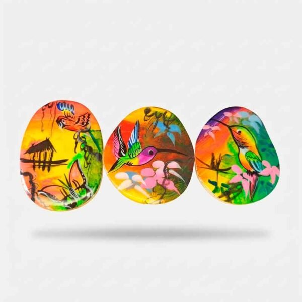 Imanes de Madera Decorativos Pintados con Paisajes y Aves del Amazonas
