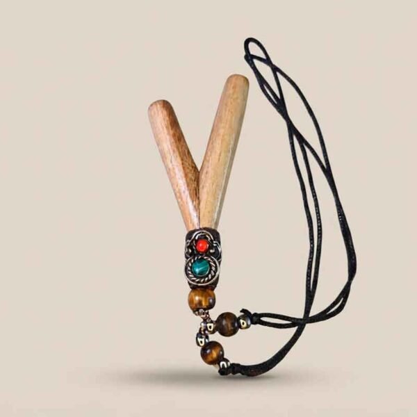 Kuripe de Collar: Arte en Madera de Chonta, Palo Santo y Hueso